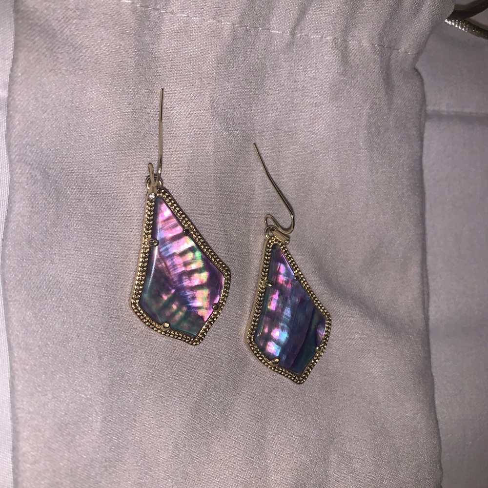 ⭐️Kendra Scott Alex earring with Lilac Abalone ⭐️